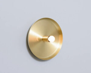 גוף תאורה צמוד קיר Brass Plate 30